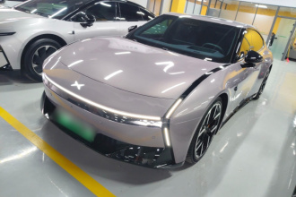 小鹏P7 2025款 702 长续航 Ultra