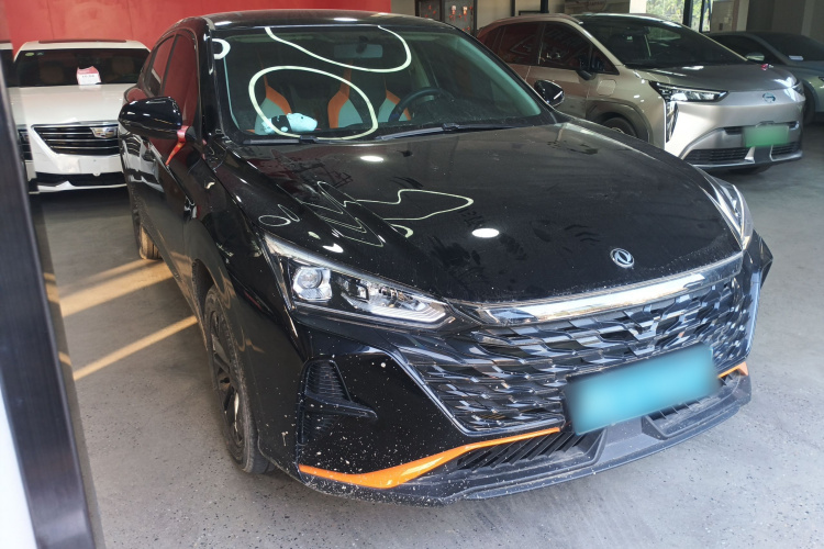 东风风神 奕炫 2023款 马赫版 1.5L 自动追风版车身外观3