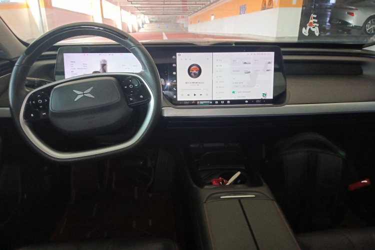 小鹏P7 2020款 706G中控内饰12