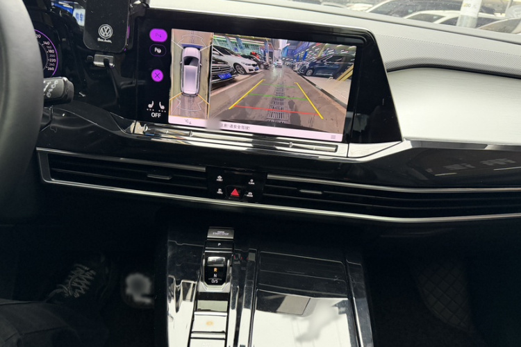 大众 揽境 2023款 改款 380TSI 四驱豪华佳境版Pro 6座中控内饰7015