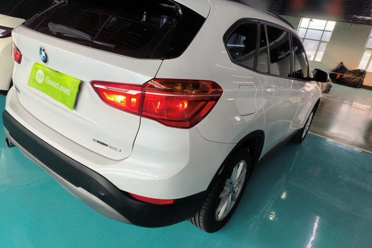 宝马X1 2019款 sDrive18Li 时尚型车身外观7