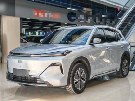 吉利银河 银河星舰7 EM-i 2025款 120km 探索+版