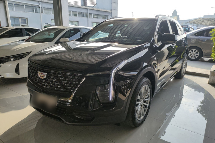 凯迪拉克XT4 2024款 28T 两驱豪华型车身外观1