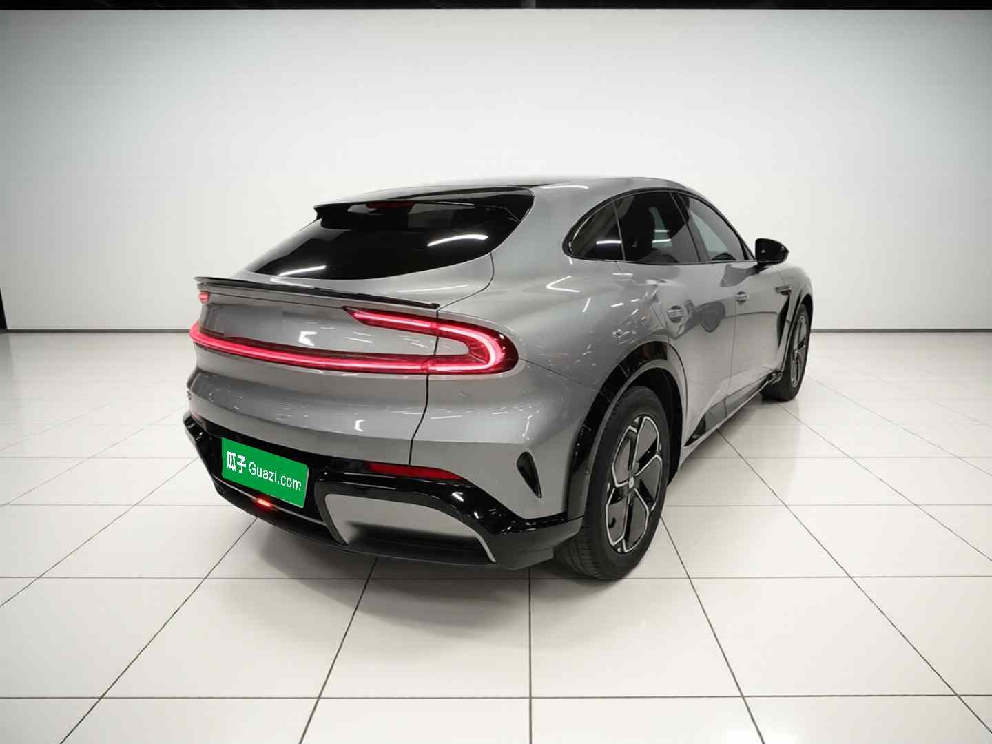 小米汽车 小米YU7 2025款 超长续航四驱Pro版(4)