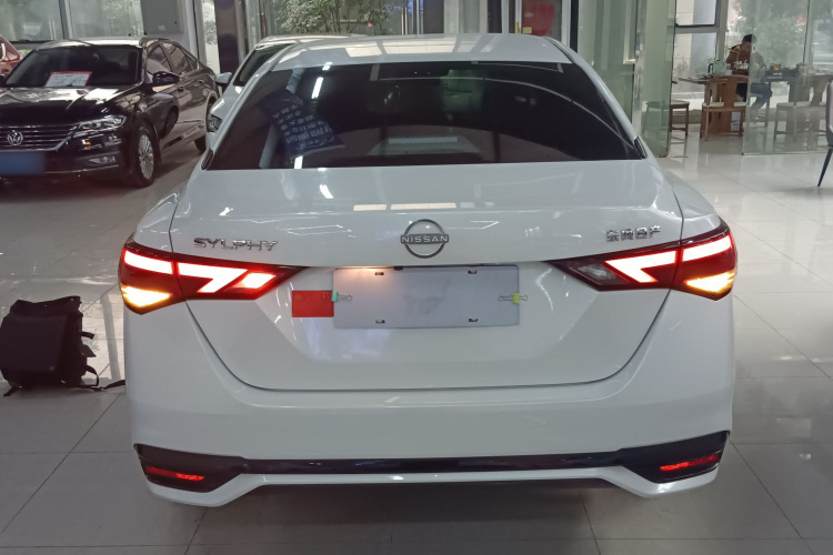 日产 轩逸 2023款 1.6L CVT智驾版车身外观6004