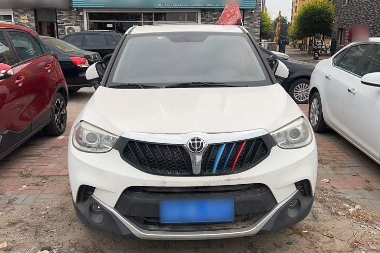 中华V3 2016款 1.5L 手动智能型车身外观6001