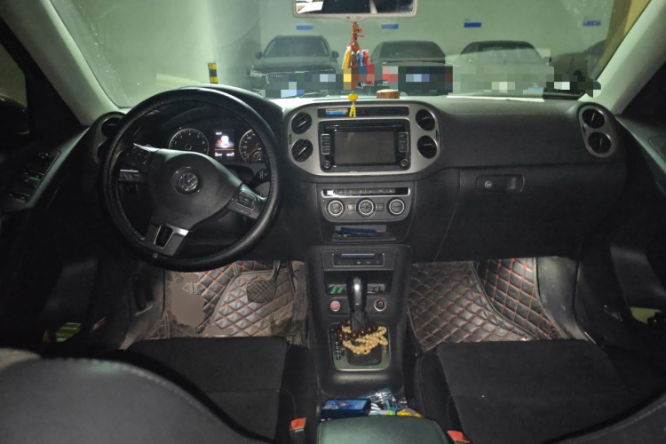 大众 途观 2015款 2.0TSI 自动四驱旗舰版中控内饰12