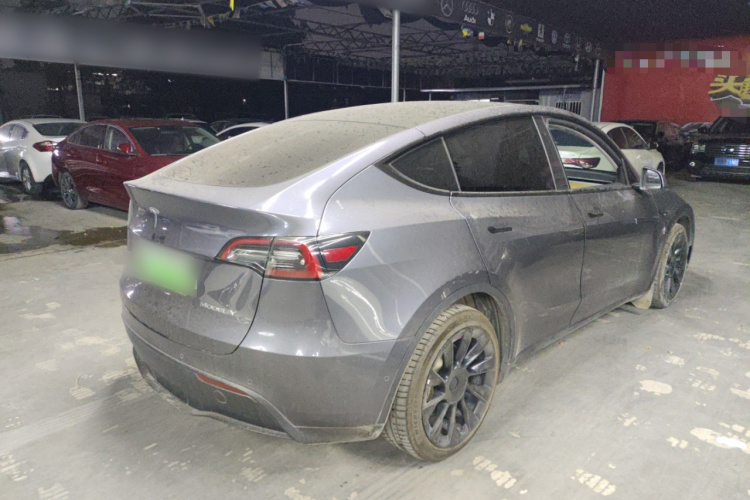 特斯拉 Model Y 2021款 长续航全轮驱动版 3D7车身外观7