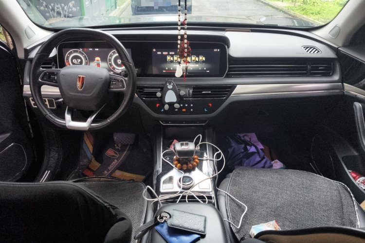 红旗HS5 2019款 2.0T 智联旗悦版中控内饰7002