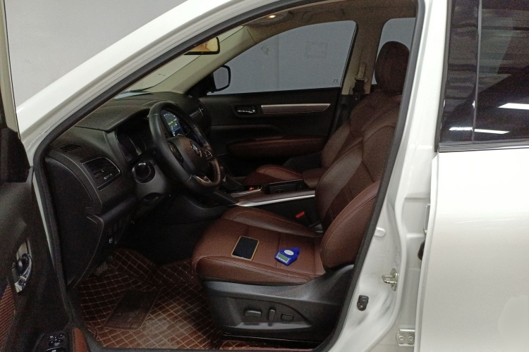 雷诺 科雷傲 2018款 2.0L 两驱120周年限量版局部细节19