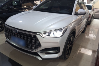 比亚迪 宋PLUS 2020款 1.5T 自动旗舰型