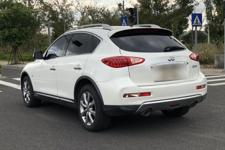 英菲尼迪QX50 2015款 2.5L 舒适版车身外观6006
