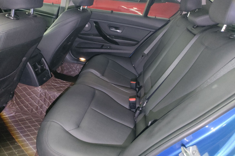 宝马3系 2019款 320Li M豪华套装中控内饰21