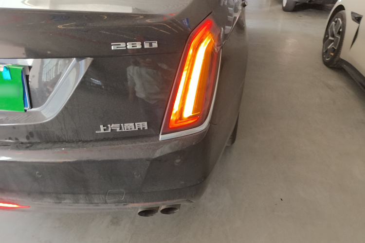 凯迪拉克CT6 2017款 28T 豪华型车身外观6006