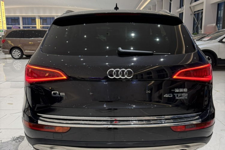奥迪Q5 2016款 40 TFSI 舒适型车身外观6001