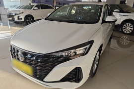 长安 逸动 2025款 PLUS 1.5L 手动豪华版