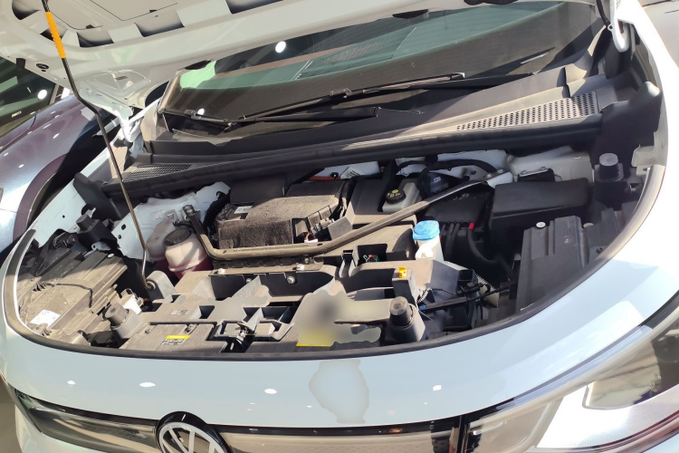 大众 ID.6 X 2023款 升级款 纯净长续航版机舱底盘24