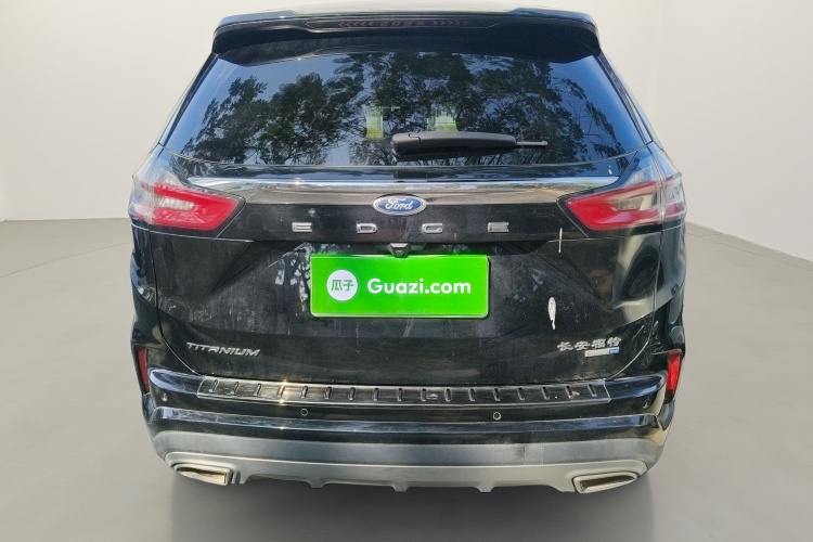 福特 锐界 2021款 PLUS EcoBoost 245 两驱豪锐型 7座车身外观6