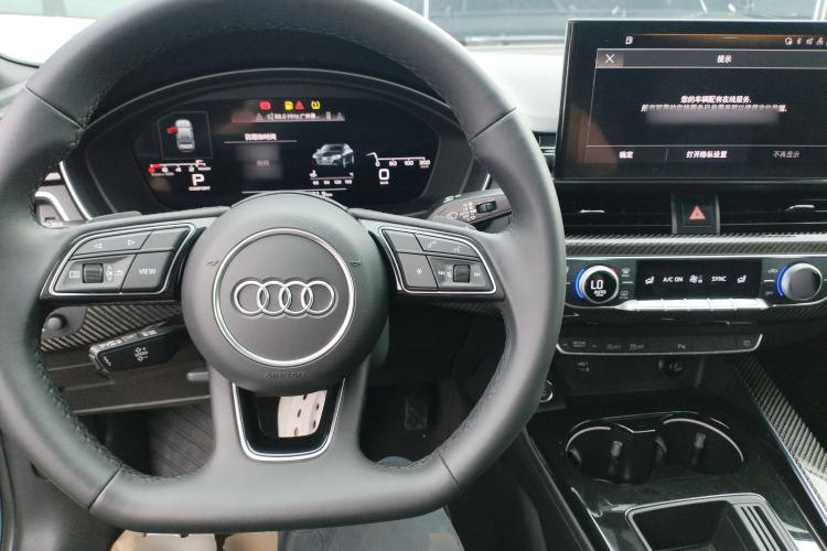奥迪A4L 2022款 45 TFSI quattro 臻选动感型中控内饰12