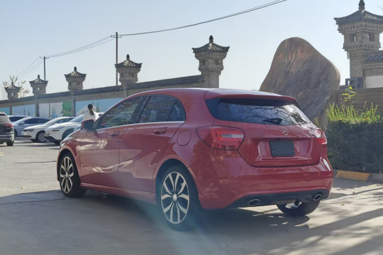 奔驰A级(进口) 2015款 A 200 时尚型车身外观6003