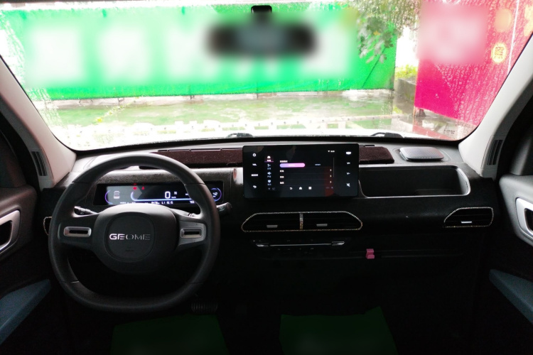 吉利银河 2023款 熊猫mini 120km 超萌熊中控内饰12