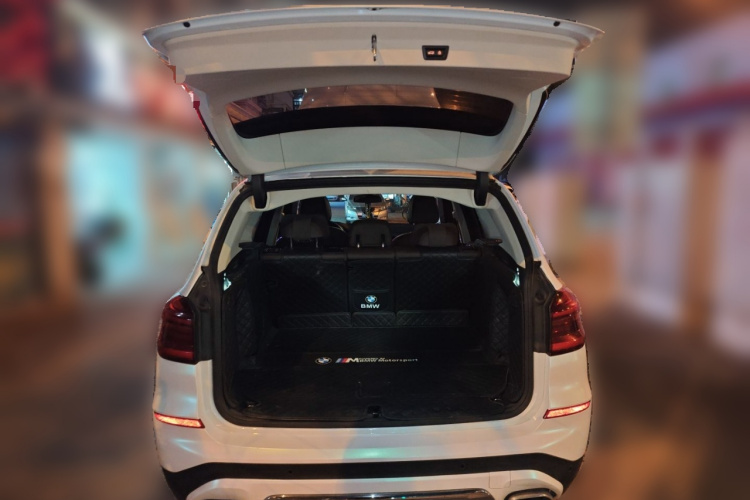 宝马X3 2021款 xDrive25i 豪华套装中控内饰23