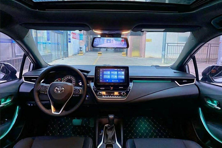 丰田 雷凌 2021款 185T CVT豪华版中控内饰7001