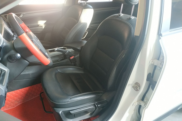 吉利汽车 帝豪GS 2018款 运动版 1.4T 手动领尚型中控内饰19