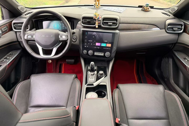 领克03 2019款 2.0TD 自动劲Pro版中控内饰7001