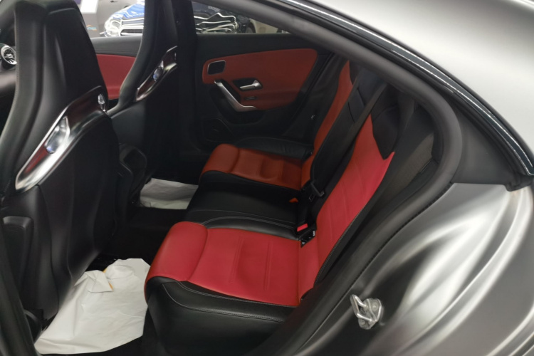 奔驰CLA AMG 2021款 AMG CLA 45 4MATIC+中控内饰21