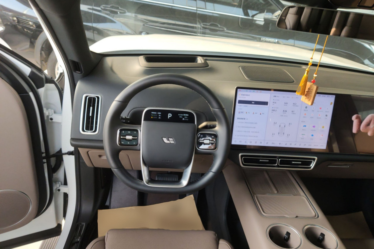 理想汽车 理想L8 2025款 Max 智能焕新版局部细节13