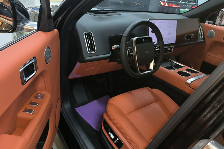 理想汽车 理想L7 2023款 Air中控内饰20