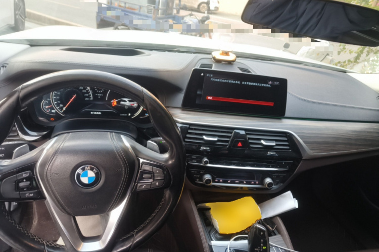 宝马5系 2018款 改款 530Li 尊享型 豪华套装中控内饰12