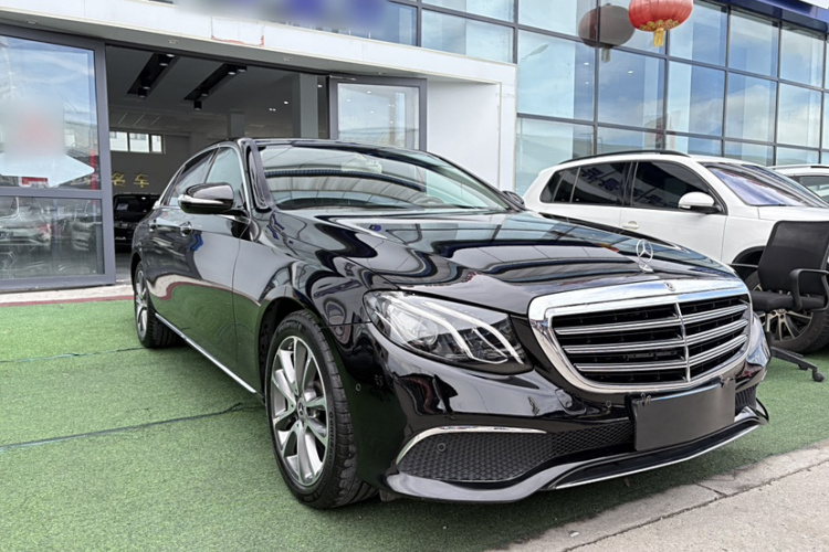 奔驰E级 2019款 E 200 L 4MATIC车身外观6002