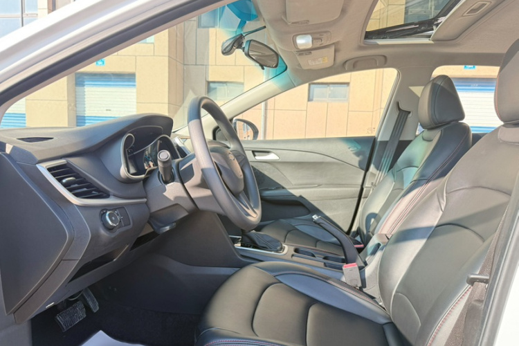 雪佛兰 科沃兹 2019款 320 自动欣享天窗版中控内饰7004