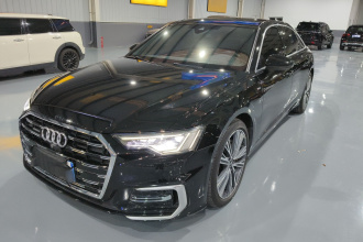 奥迪A6L 2023款 改款 45 TFSI quattro 臻选动感型