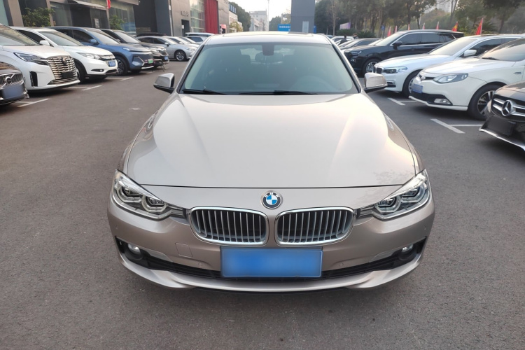 宝马3系 2018款 320Li 时尚型车身外观2