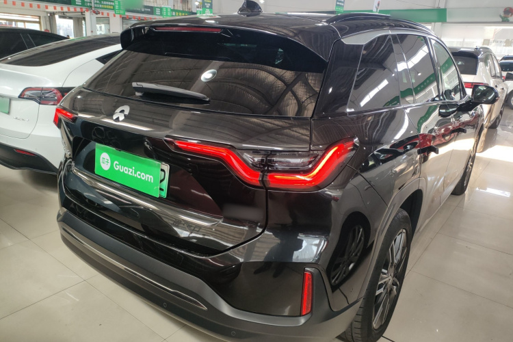 蔚来ES6 2022款 75kWh 运动版车身外观6005