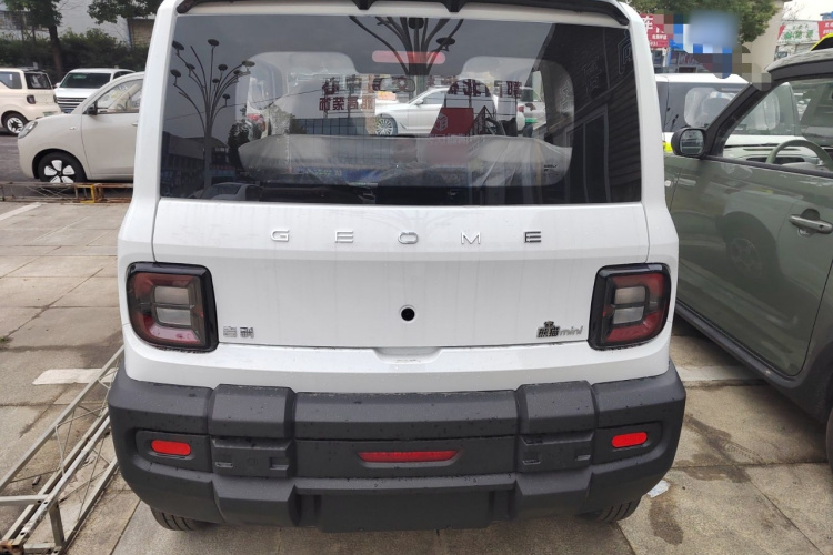 吉利银河 2025款 210km 熊猫骑士车身外观6004