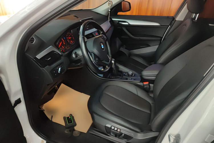 宝马X1 2018款 sDrive18Li 时尚型中控内饰19