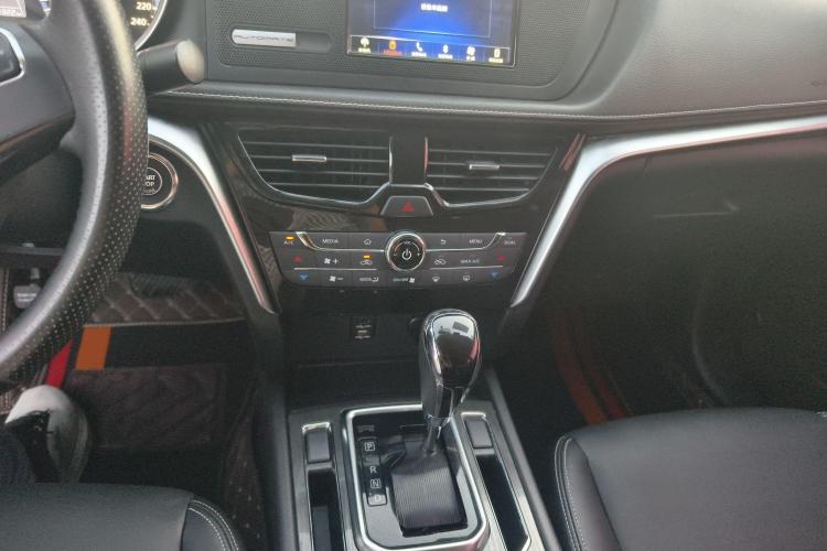 启辰T90 2017款 2.0L CVT智尚版中控内饰7003