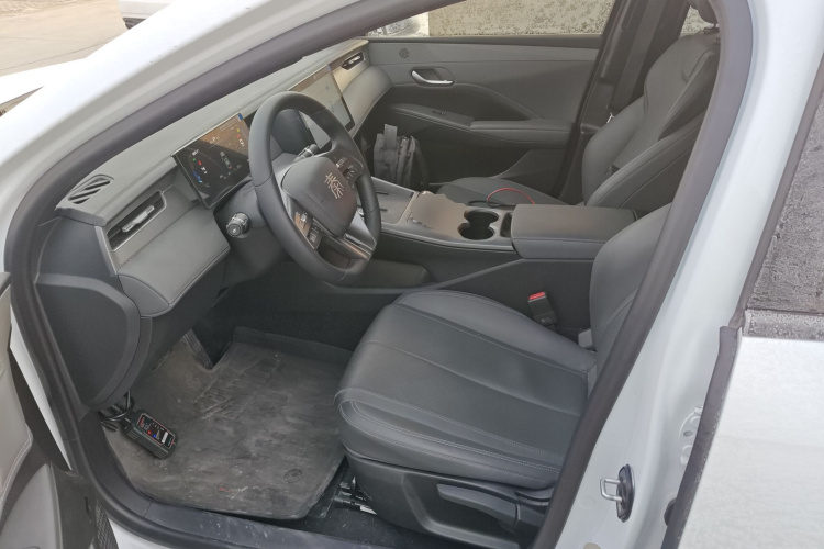 比亚迪 秦PLUS 2025款 DM-i 智驾版 55KM领先型中控内饰19