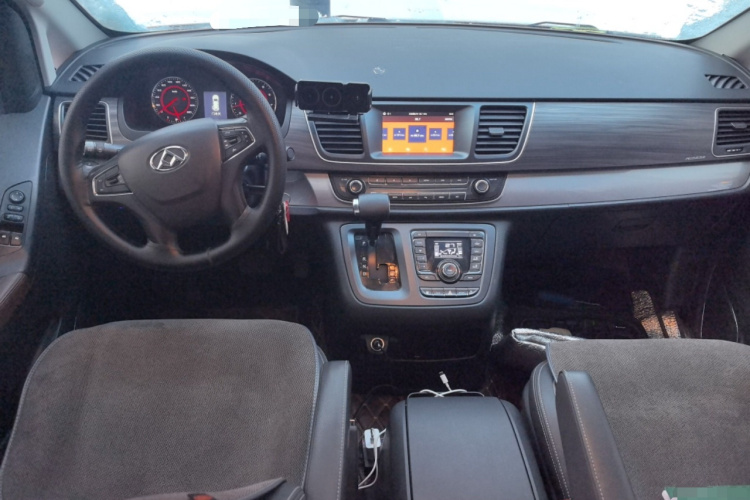 上汽大通MAXUS 大通G10 2018款 PLUS 2.0T 自动精英版中控内饰12