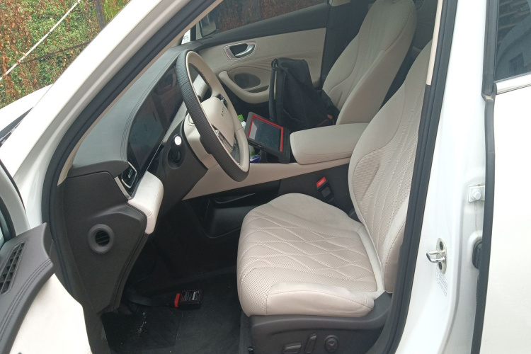 荣威D7 2023款 DMH 125km 卓越版局部细节19