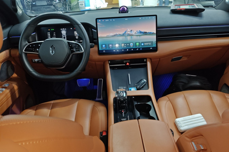 鸿蒙智行 问界M7 2024款 1.5T 智驾四驱Ultra版 5座中控内饰7002