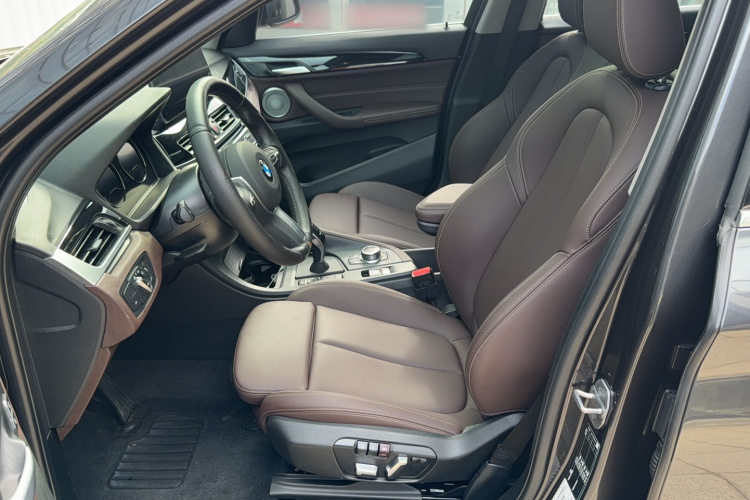 宝马X1 2022款 sDrive25Li 领先型局部细节19