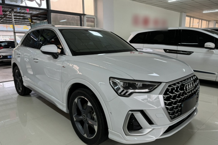 奥迪Q3 2024款 35 TFSI 时尚动感型车身外观6007