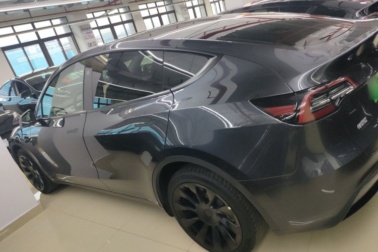 特斯拉 Model Y 2024款 长续航全轮驱动版车身外观6003