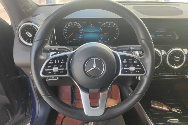 奔驰GLB 2020款 GLB 200 动感型局部细节13