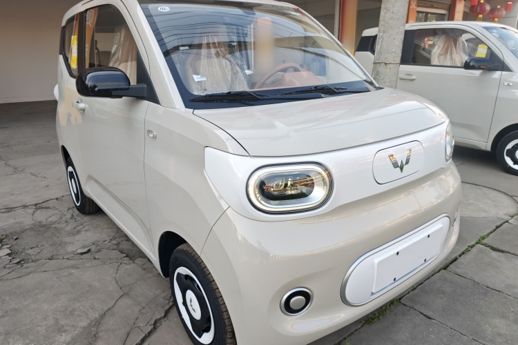 五菱汽车 宏光MINIEV 2024款 第三代 215km 青春版车身外观3